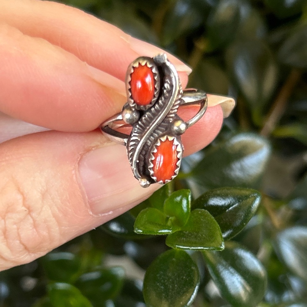 Vintage Native American Sterling Silver Red Coral Ring
